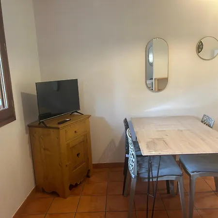 1 Chambre, Proche Centre *