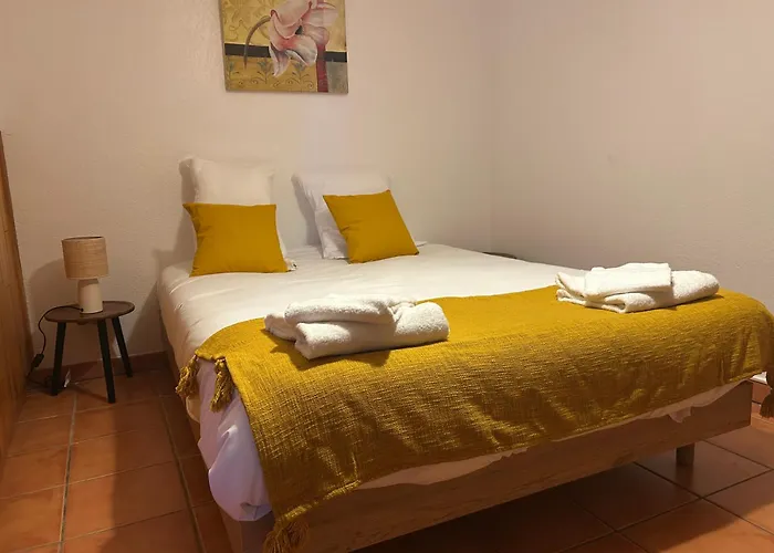 1 Chambre, Proche Centre *